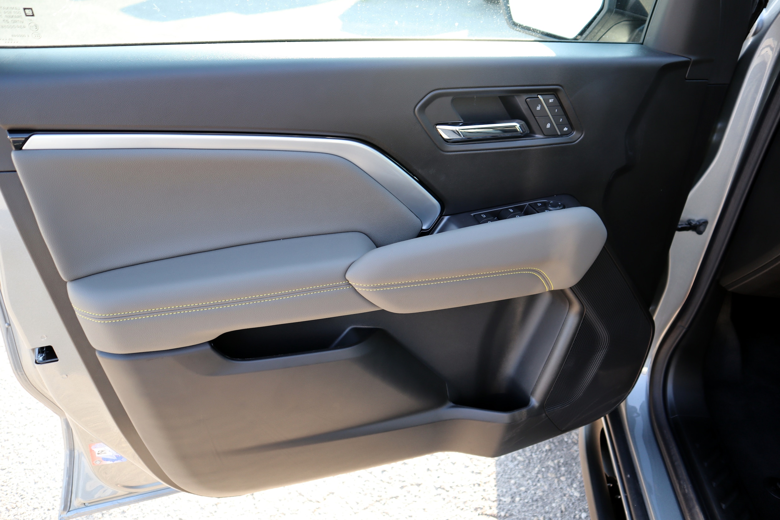 2026 Chevrolet Colorado ZR2 - Photo 9