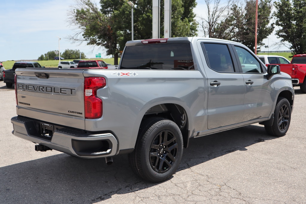 New 2025 Chevrolet Silverado 1500 Custom Truck