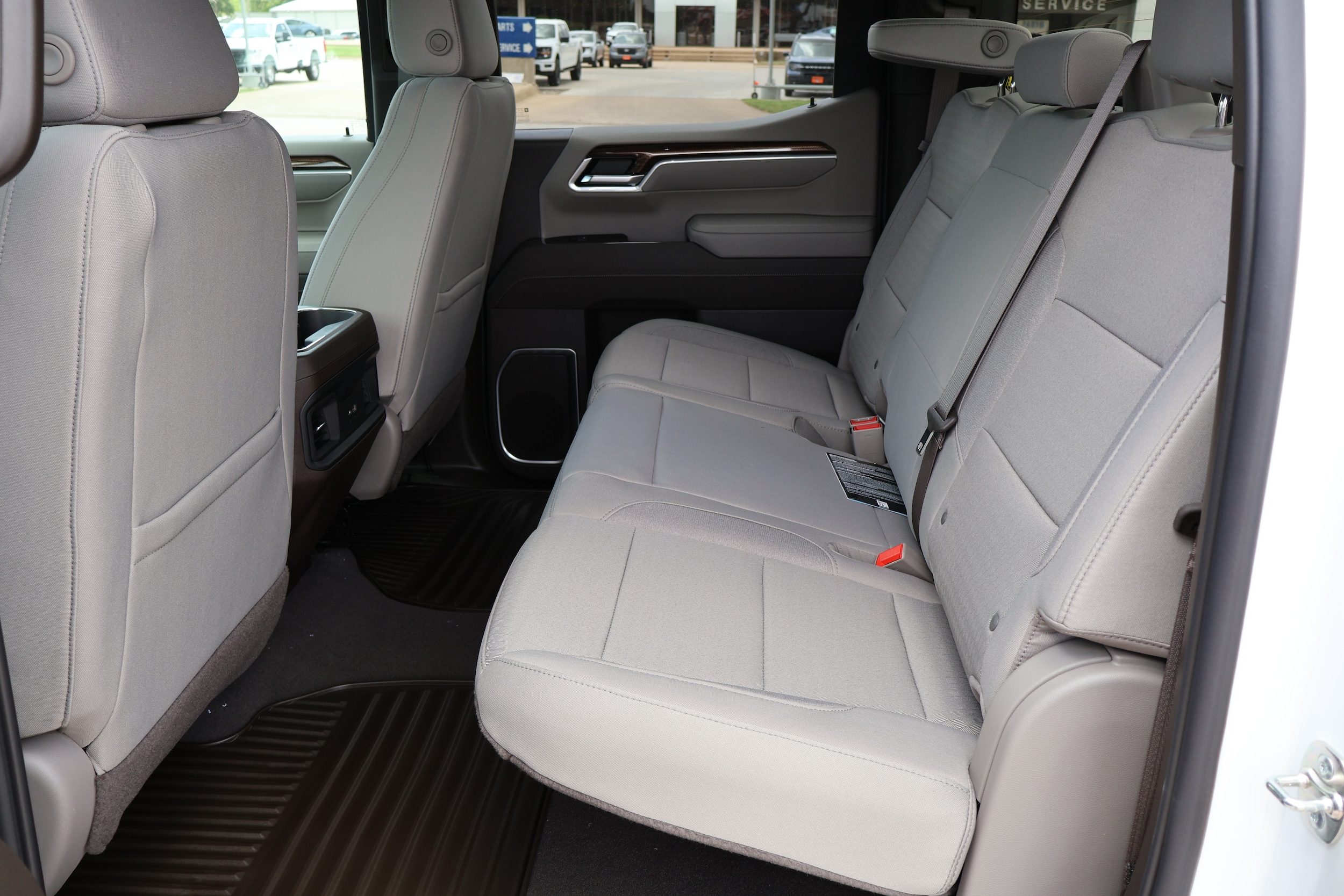 2026 Chevrolet Silverado 1500 LT - Photo 7