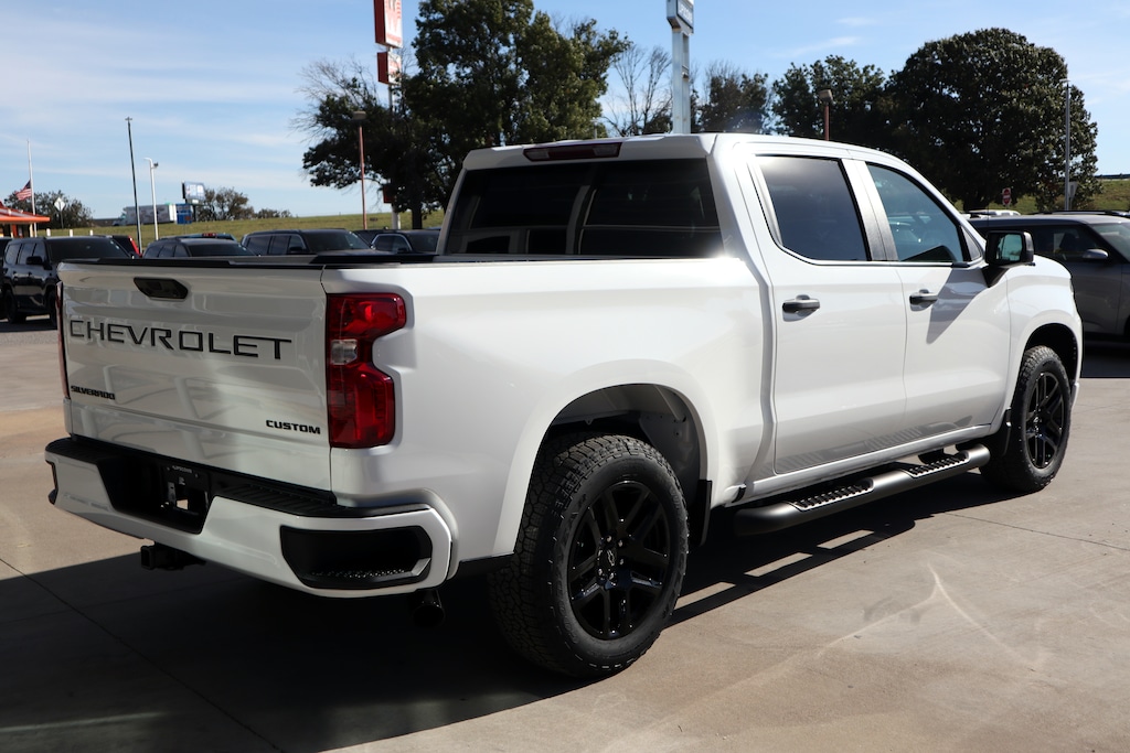 New 2026 Chevrolet Silverado 1500 Custom Truck