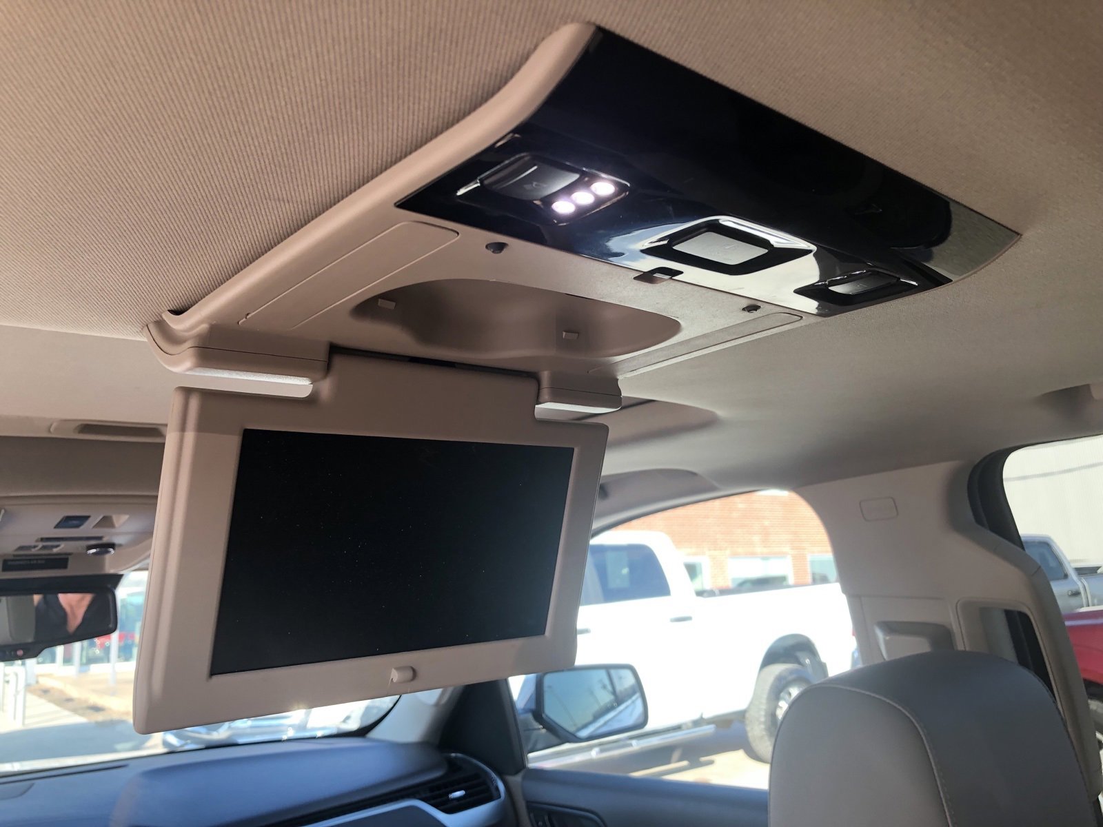 2017 Chevrolet Tahoe Premier photo 4