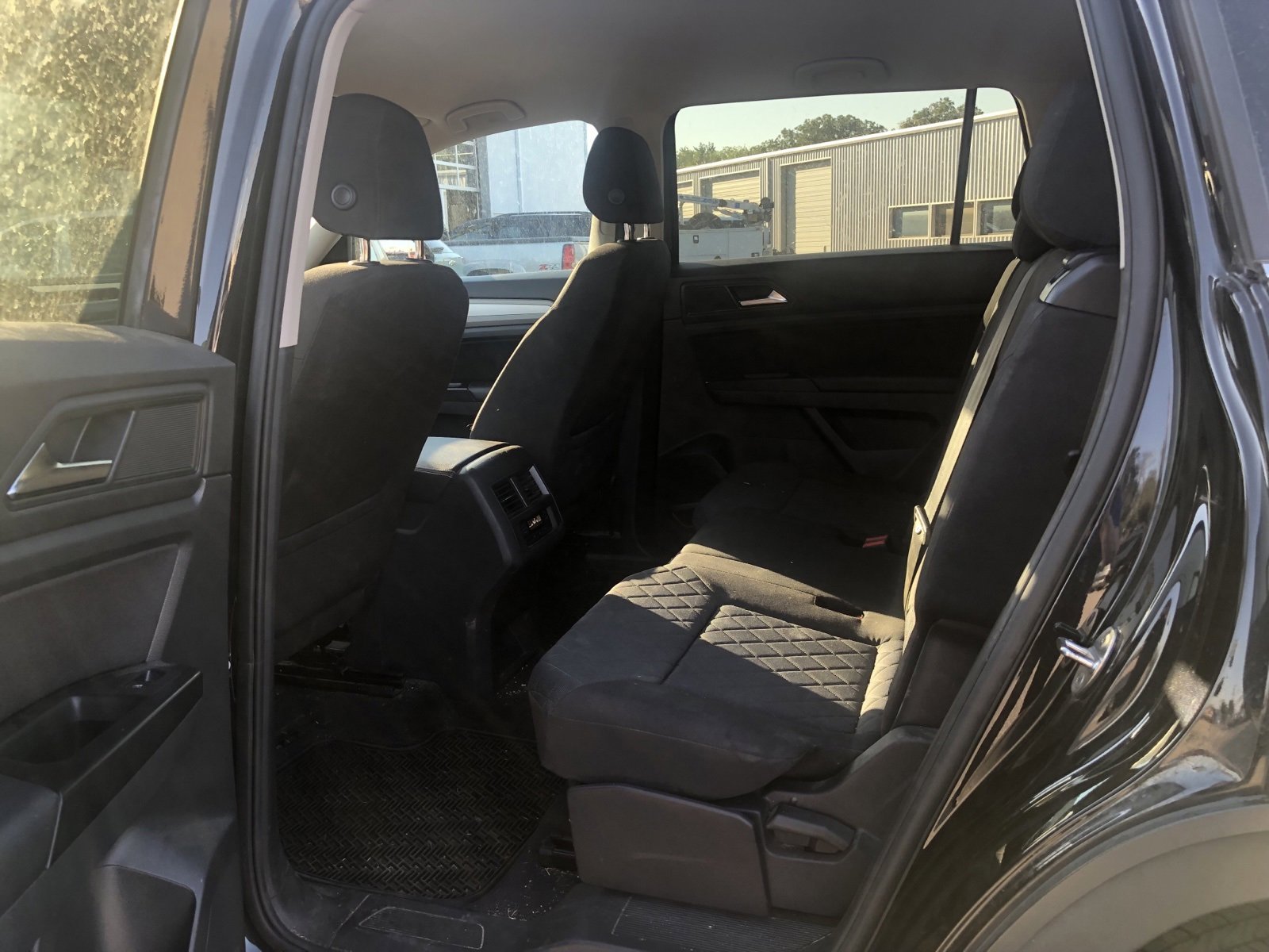 2021 Volkswagen Atlas S photo 3