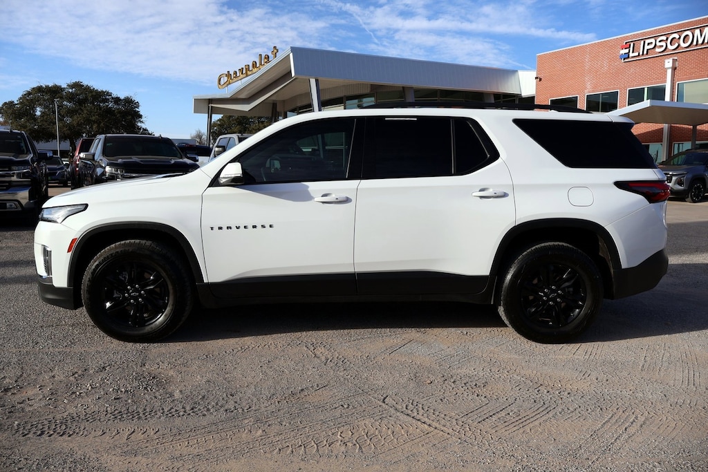 Used 2023 Chevrolet Traverse LT Cloth SUV