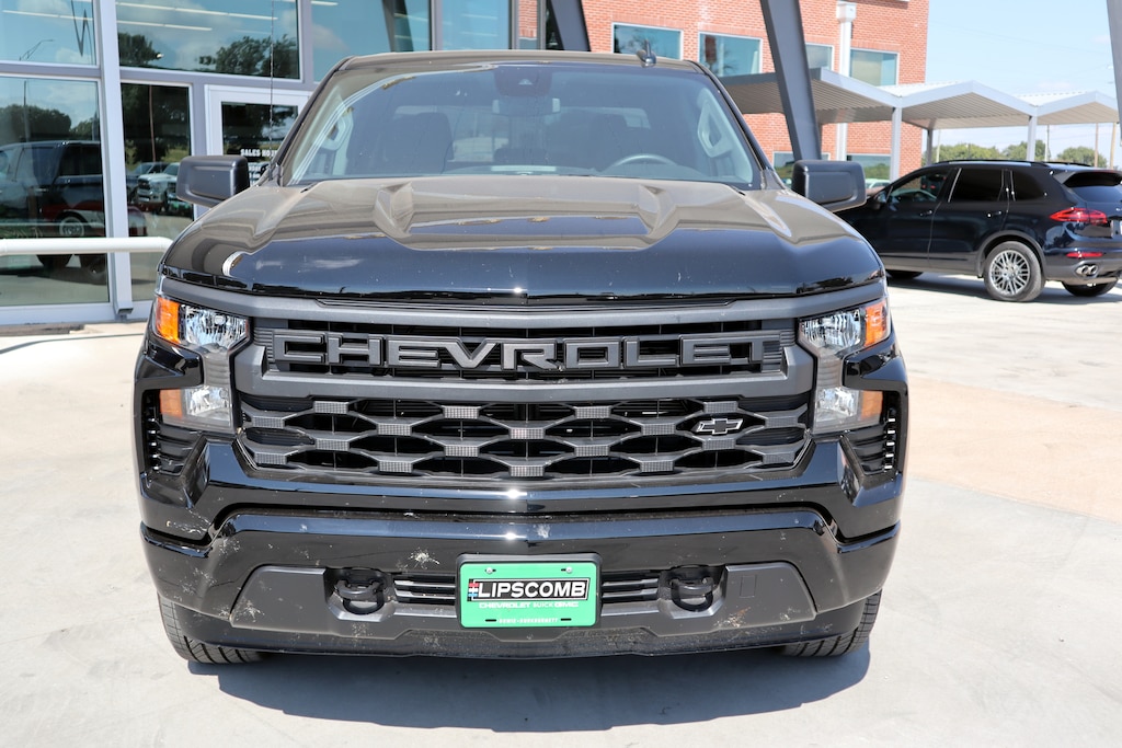 New 2025 Chevrolet Silverado 1500 Custom Truck