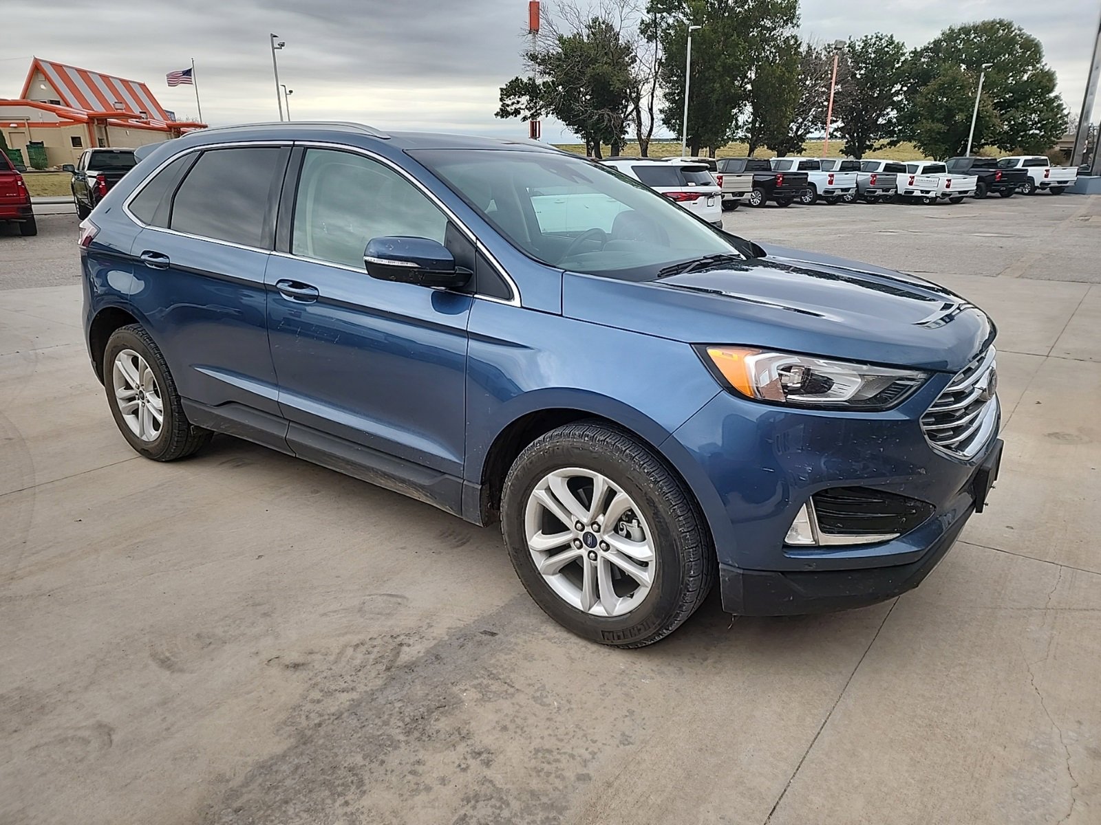 2019 Ford Edge SEL photo 3