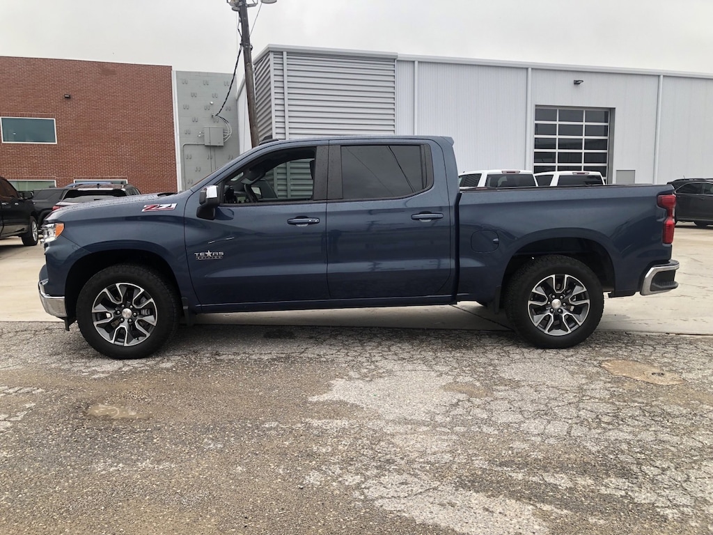 Used 2024 Chevrolet Silverado 1500 LT Truck Crew Cab