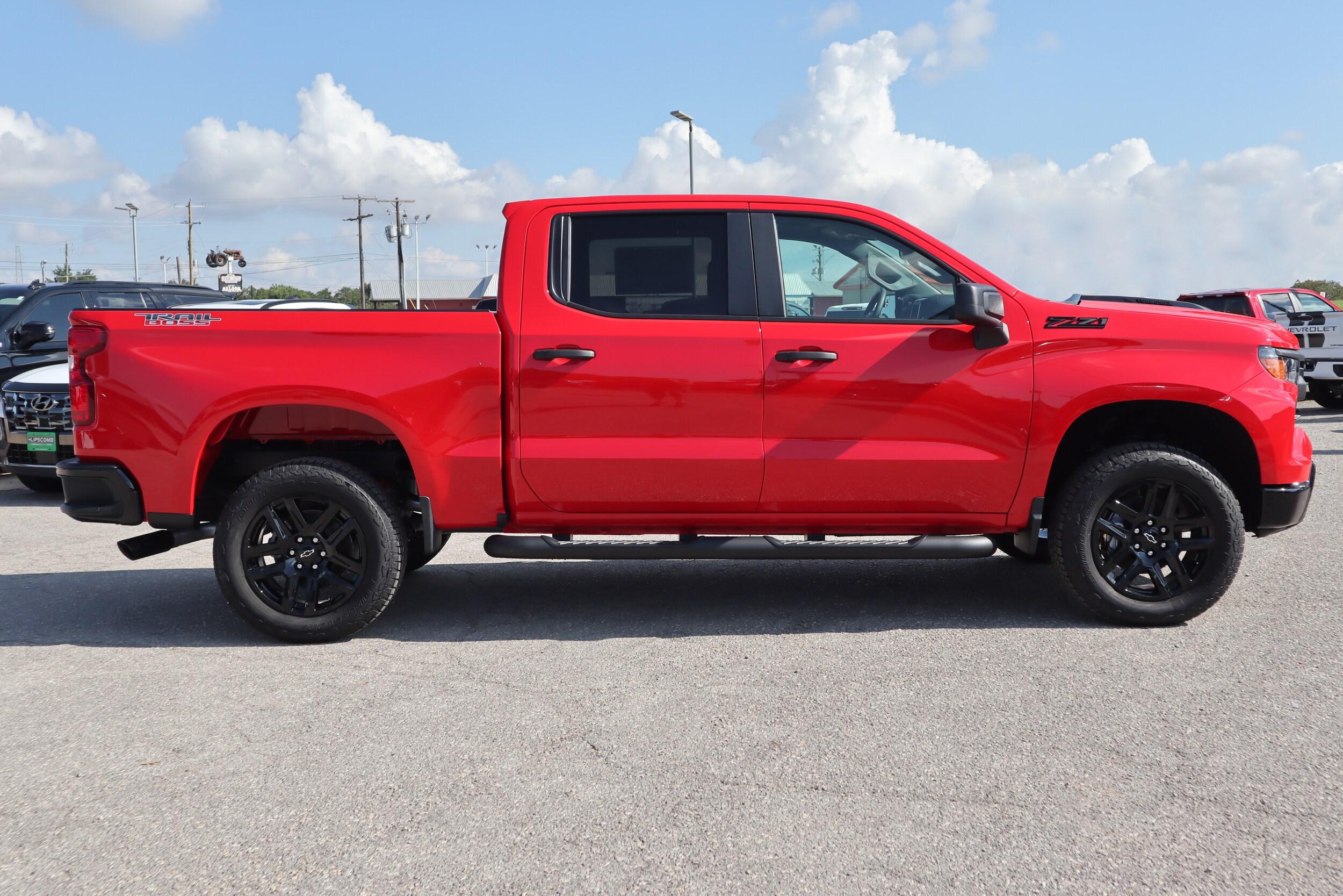 2025 Chevrolet Silverado 1500 Custom Trail Boss photo 3