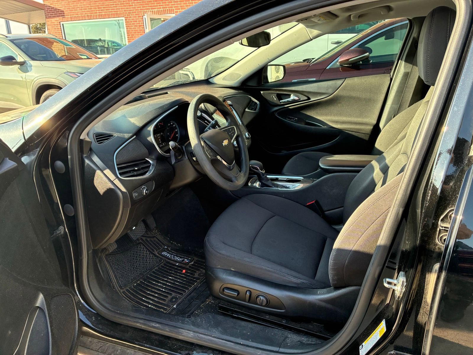 Used 2021 Chevrolet Malibu 1LT with VIN 1G1ZD5STXMF037956 for sale in Burkburnett, TX