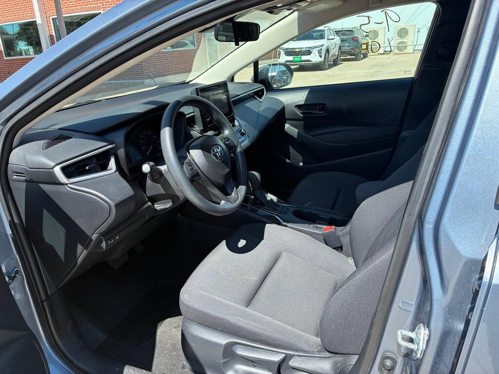 Used 2025 Toyota Corolla LE Sedan