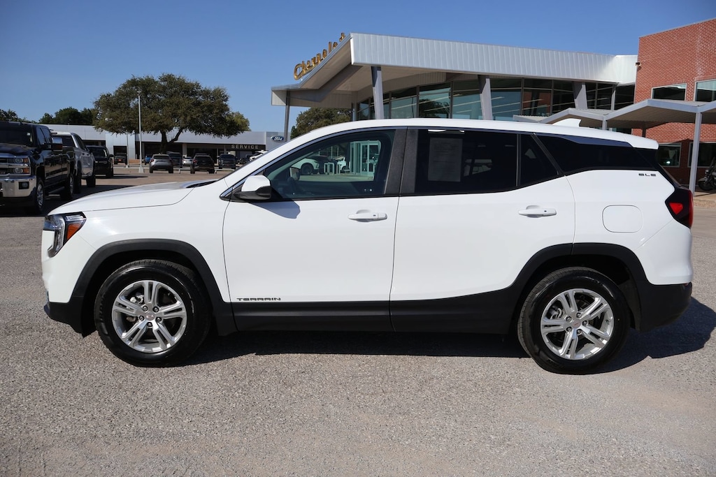 Used 2024 GMC Terrain SLE SUV