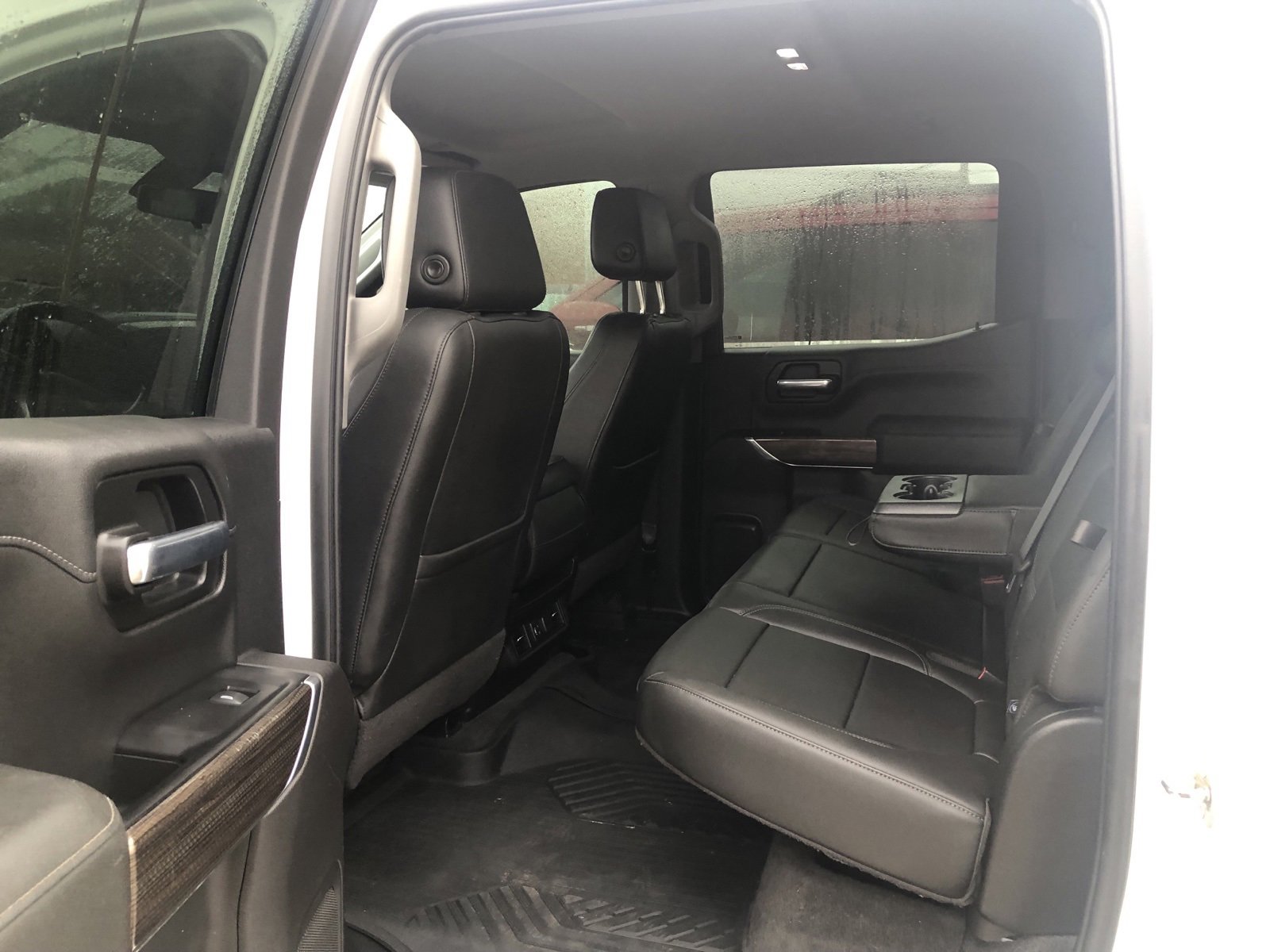 2020 Chevrolet Silverado 1500 LT Texas Edition photo 3