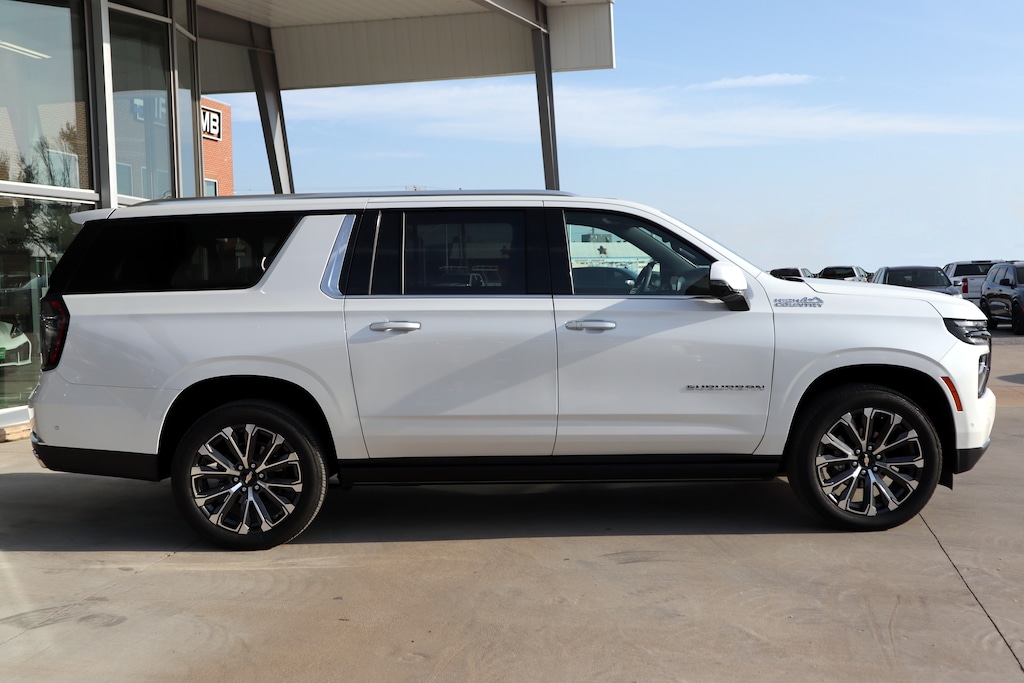 New 2025 Chevrolet Suburban High Country SUV