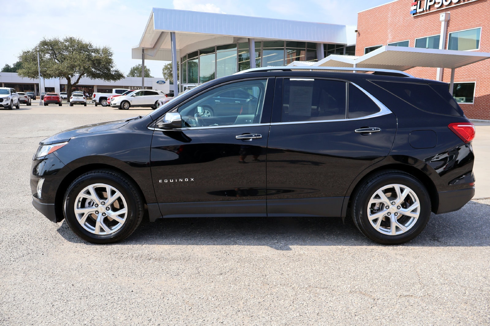 Used 2019 Chevrolet Equinox Premier with VIN 3GNAXNEV7KL200548 for sale in Burkburnett, TX