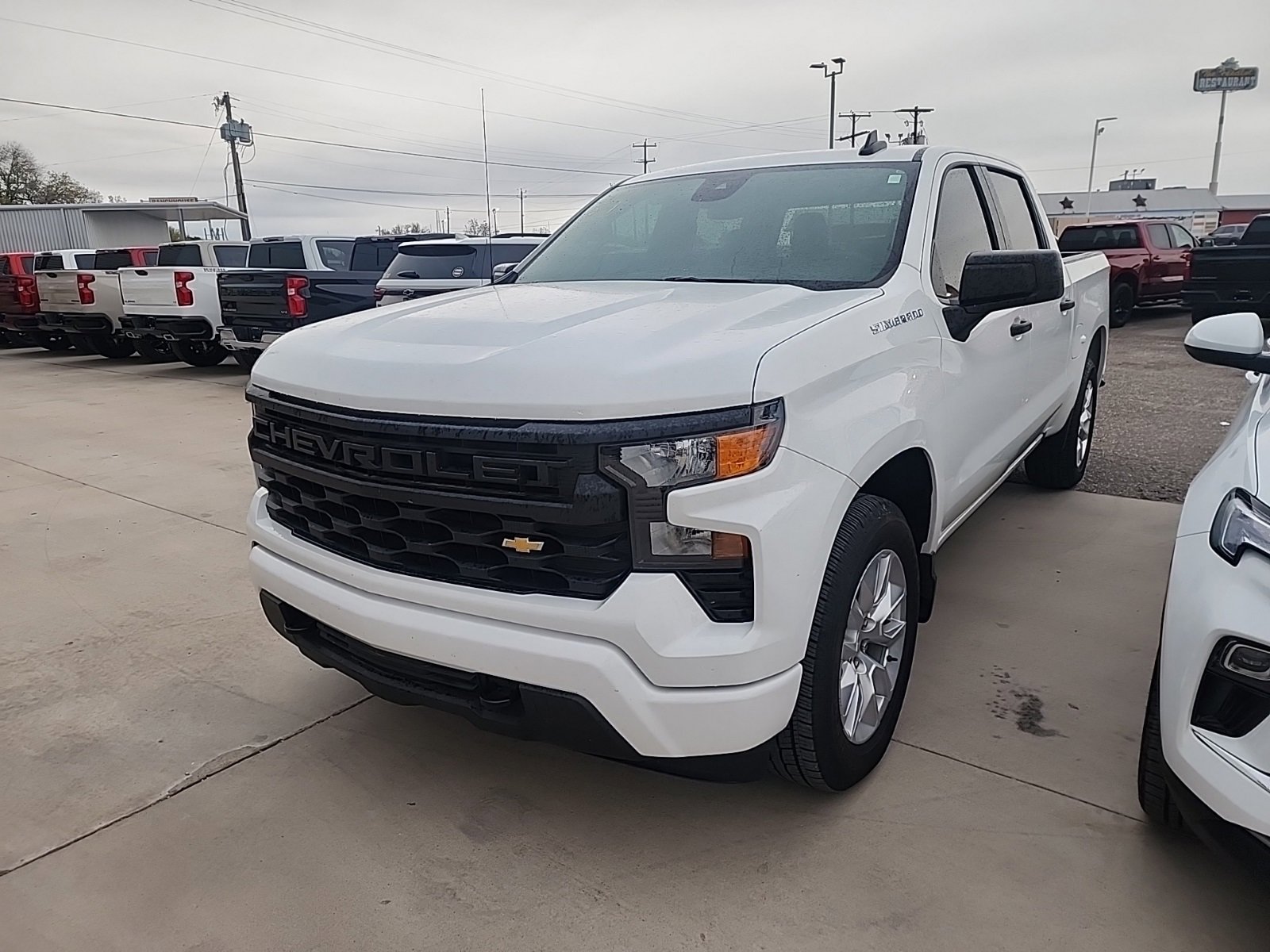 2024 Chevrolet Silverado 1500 Custom photo 2