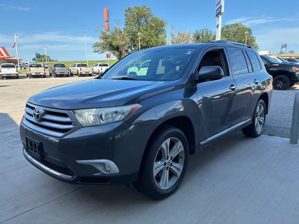 Used 2013 Toyota Highlander Limited SUV