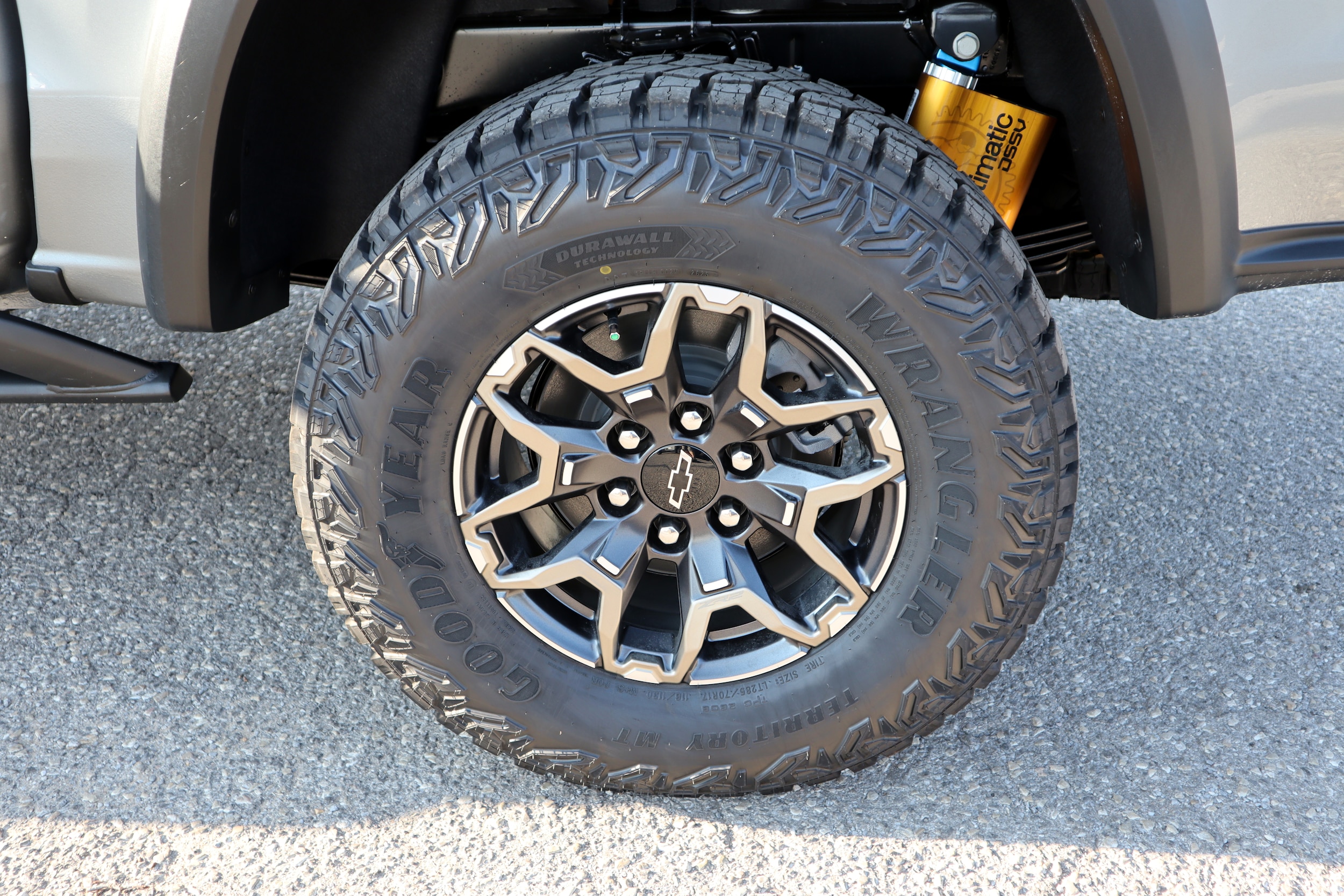 2026 Chevrolet Colorado ZR2 - Photo 6