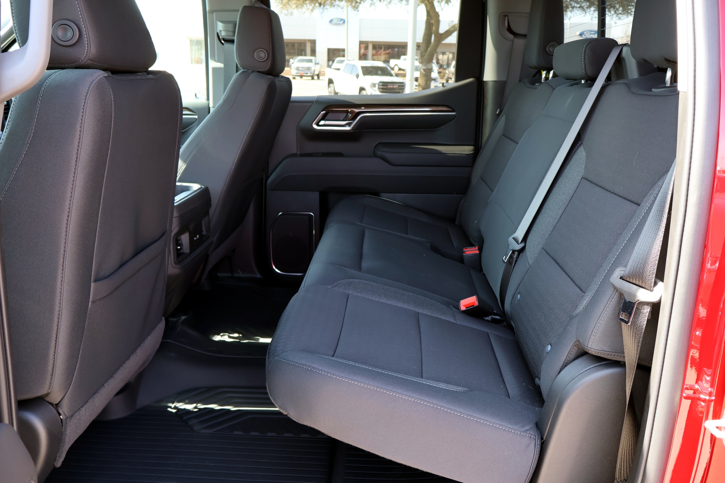 2026 Chevrolet Silverado 1500 LT Trail Boss - Photo 7