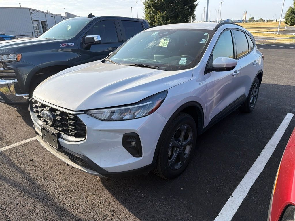 Used 2025 Ford Escape ST-Line Select SUV