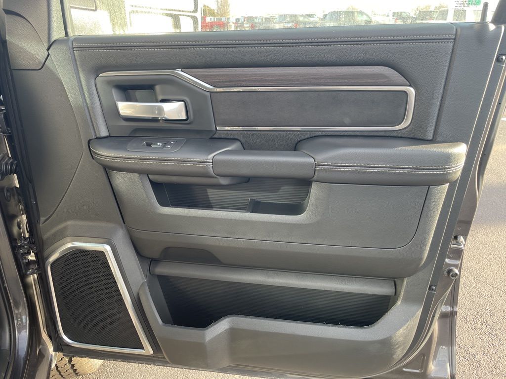 2026 RAM 2500 Laramie - Photo 42