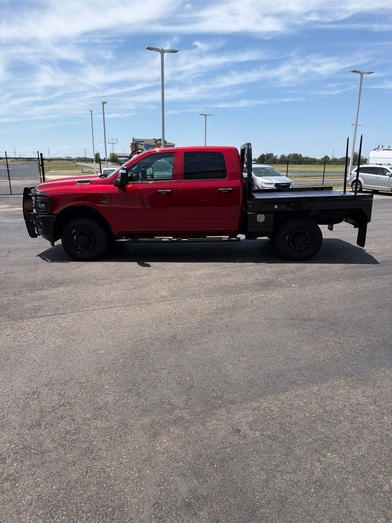 2025 RAM 2500 Tradesman - Photo 8