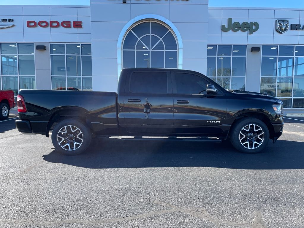 View vehicle photo 5