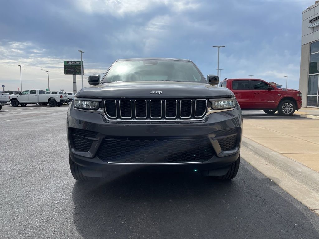 New 2025 Jeep Grand Cherokee Laredo Sport Utility
