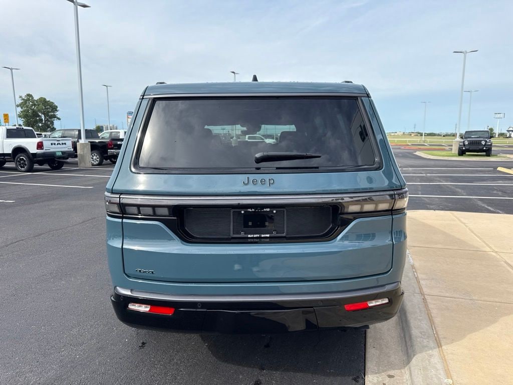 New 2026 Jeep Grand Wagoneer Limited Reserve Sport Utility