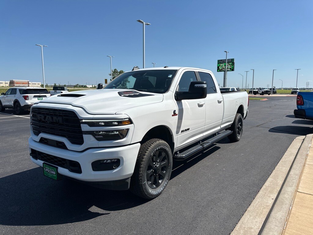 2025 Ram 2500 Laramie photo 4