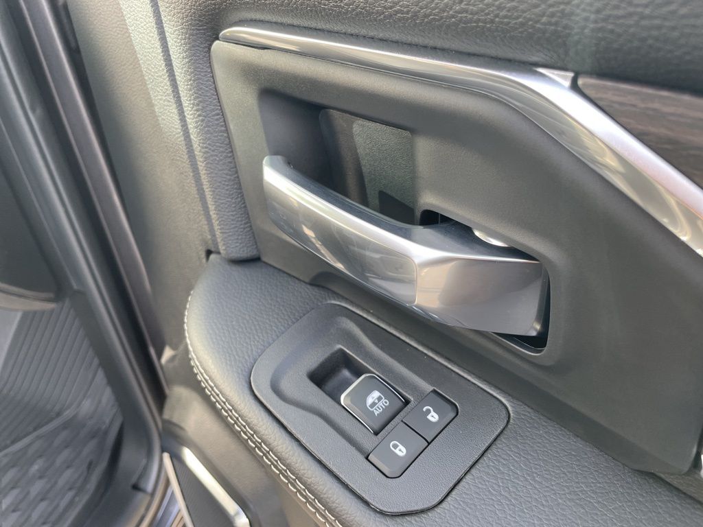2026 RAM 2500 Laramie - Photo 43