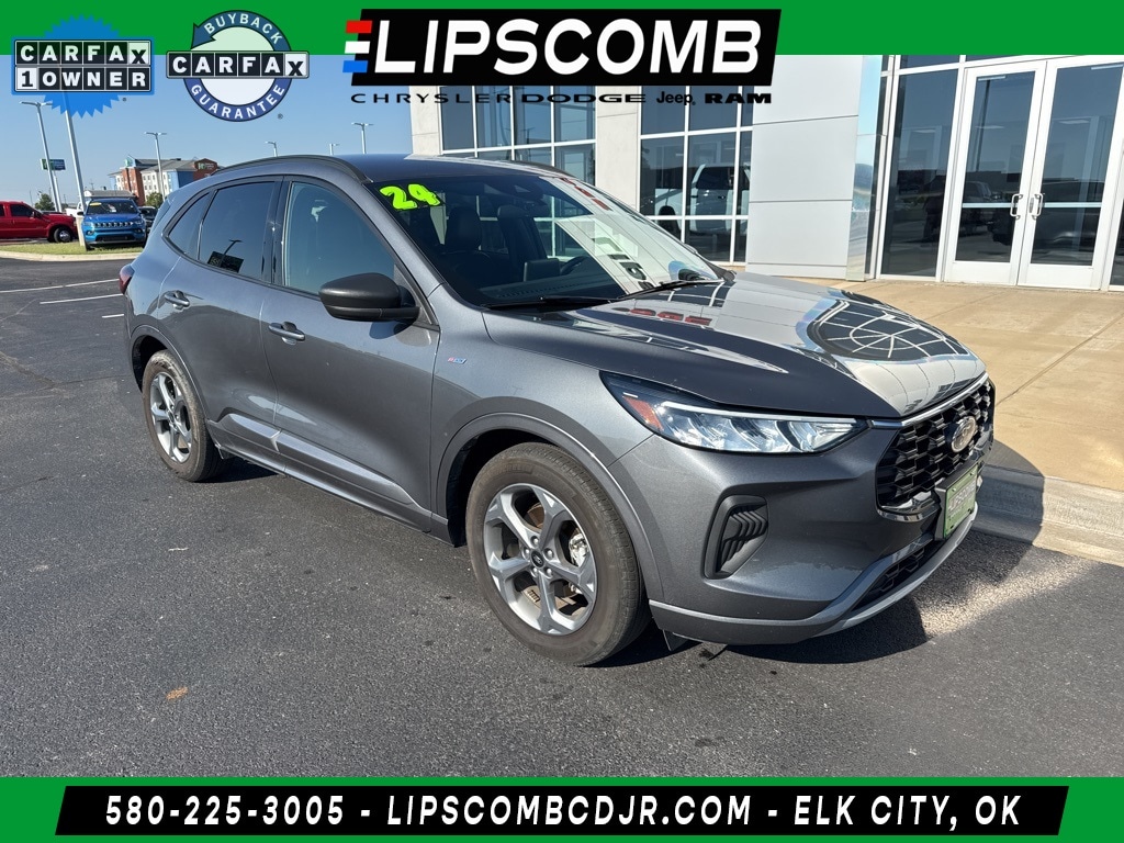 2024 Ford Escape ST-Line's photo