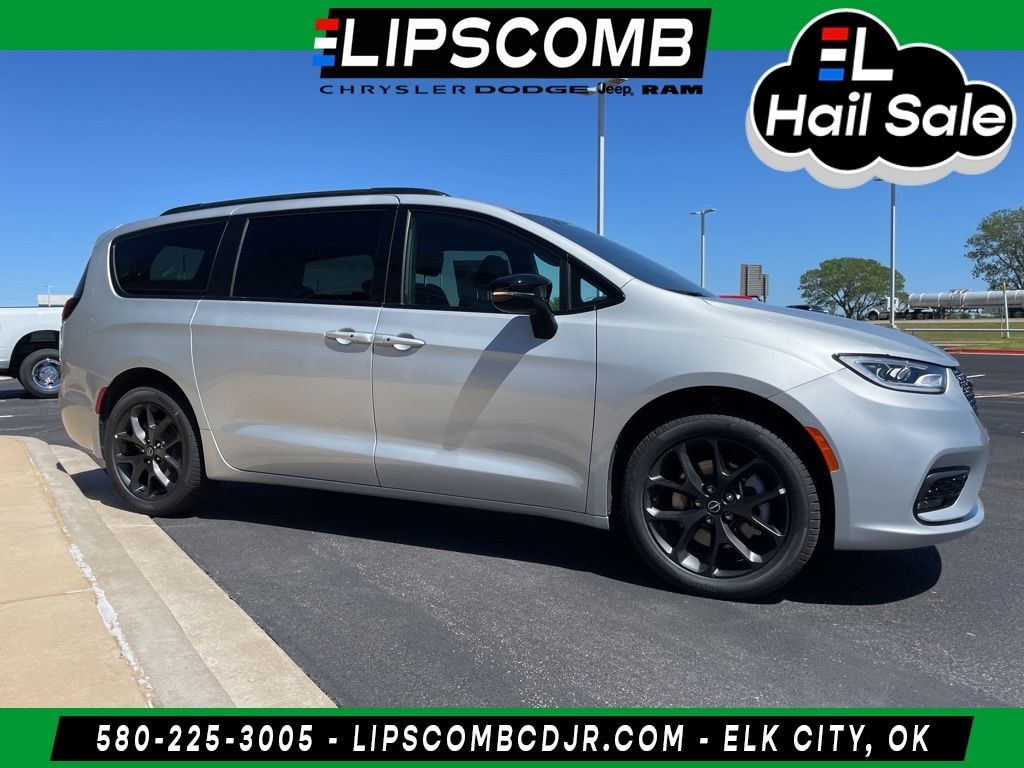 New 2026 Chrysler Pacifica Select Passenger Van