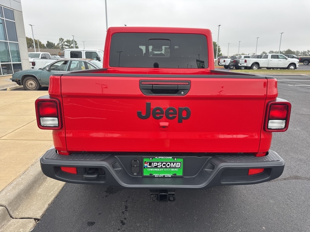New 2025 Jeep Gladiator Sport S Pickup