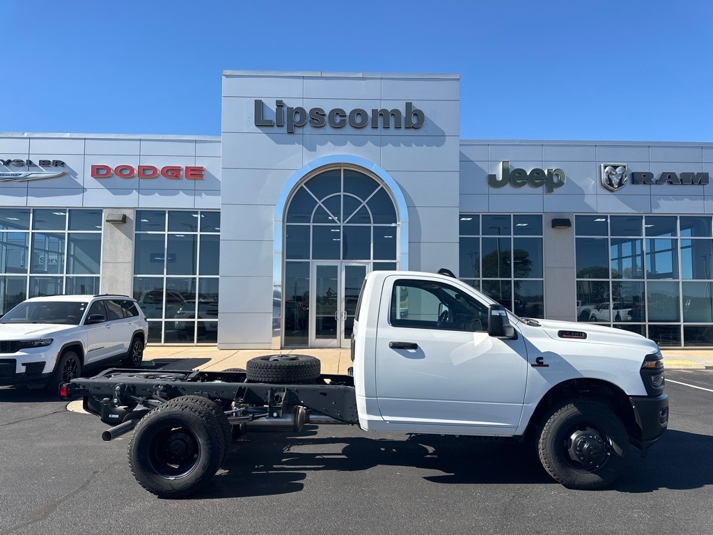 2026 Ram 3500 Chassis Cab Reg Cab Truck 