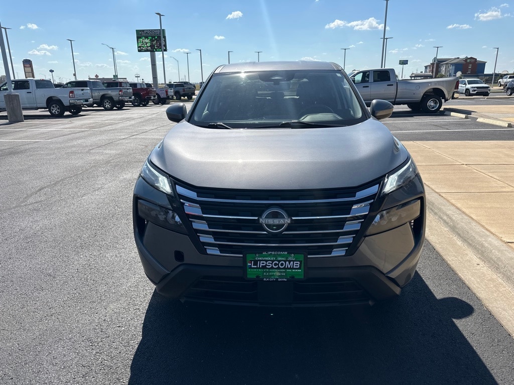 Used 2024 Nissan Rogue SV SUV