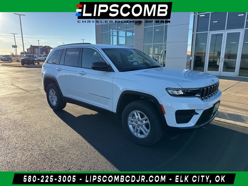 2025 Jeep Grand Cherokee Laredo's photo