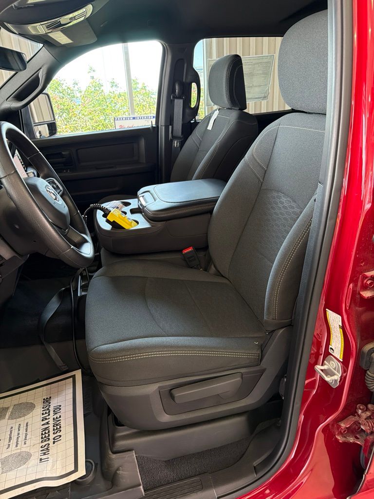 2025 RAM 2500 Tradesman - Photo 33