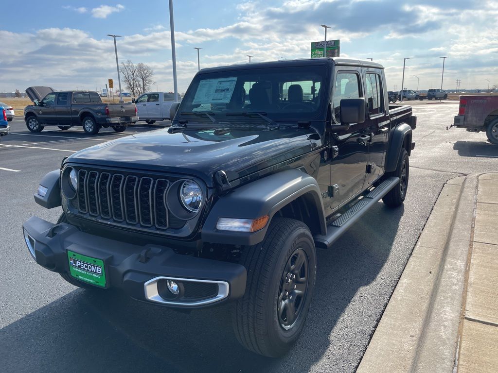 View vehicle photo 4