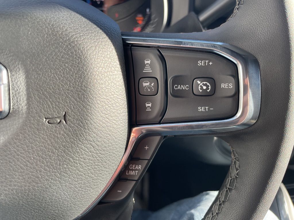 2026 RAM 2500 Laramie - Photo 17