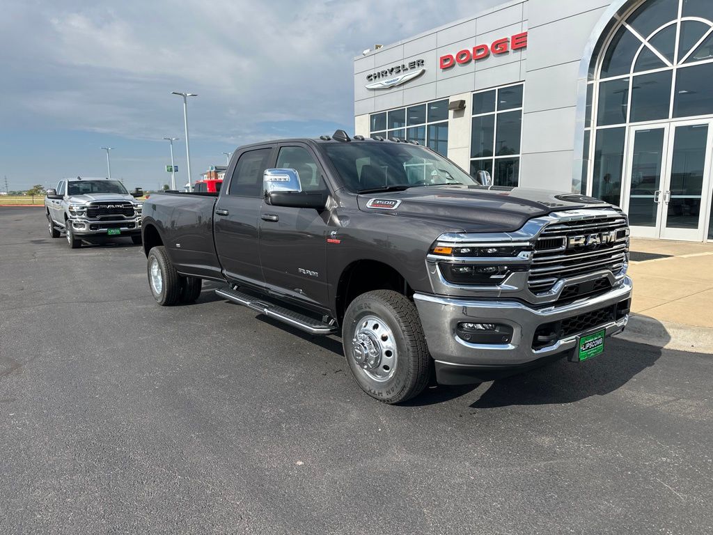 View vehicle photo 3