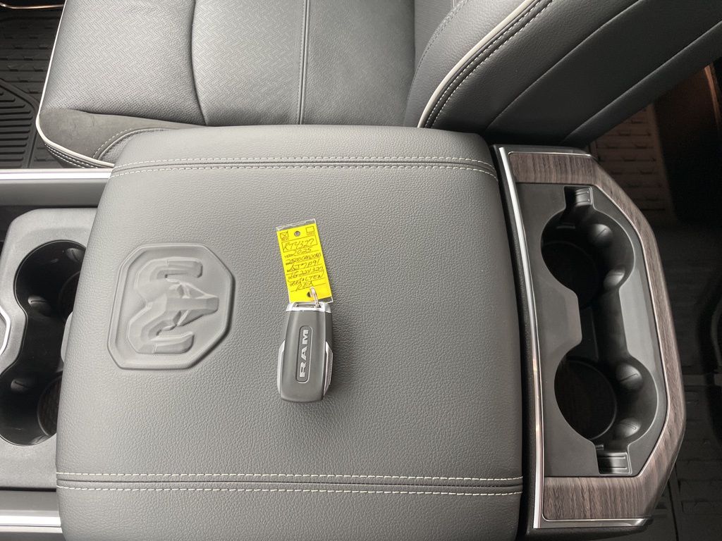 2026 RAM 2500 Laramie - Photo 19