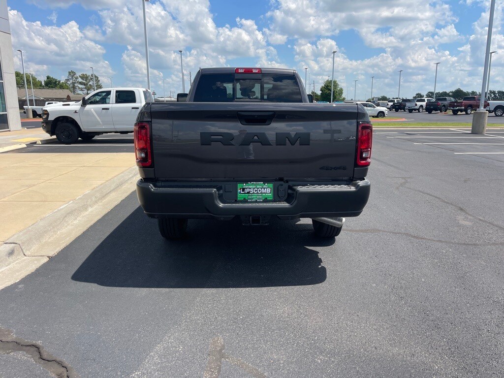 2025 Ram 2500 Tradesman photo 2
