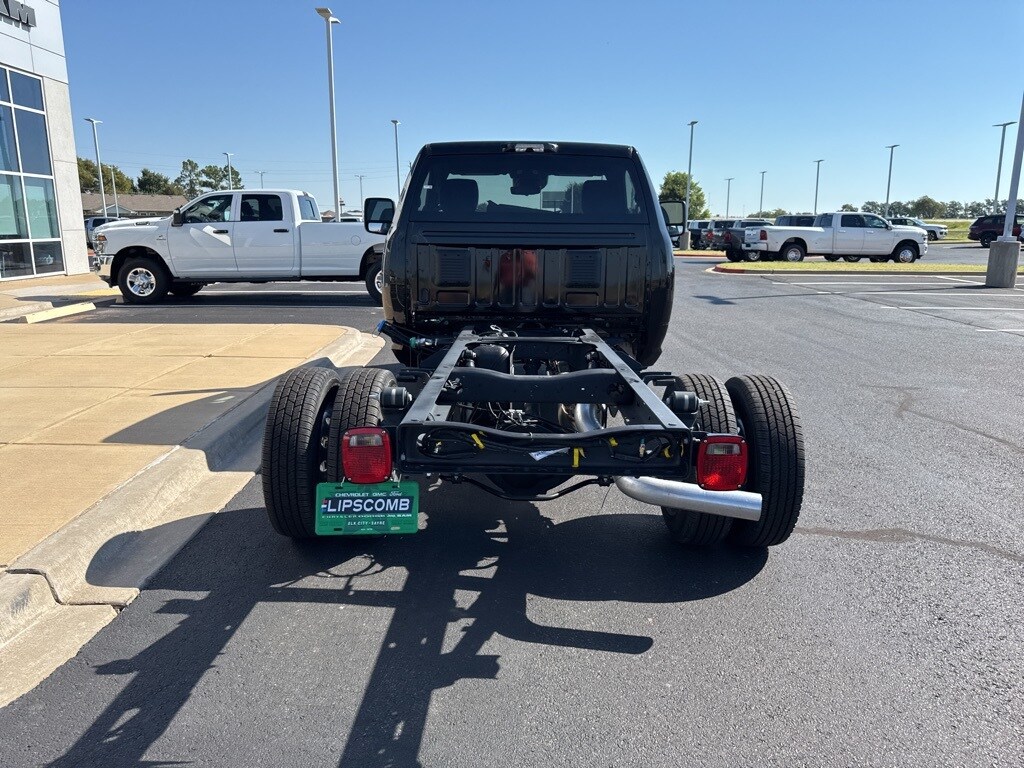2025 Ram 3500 Tradesman photo 3
