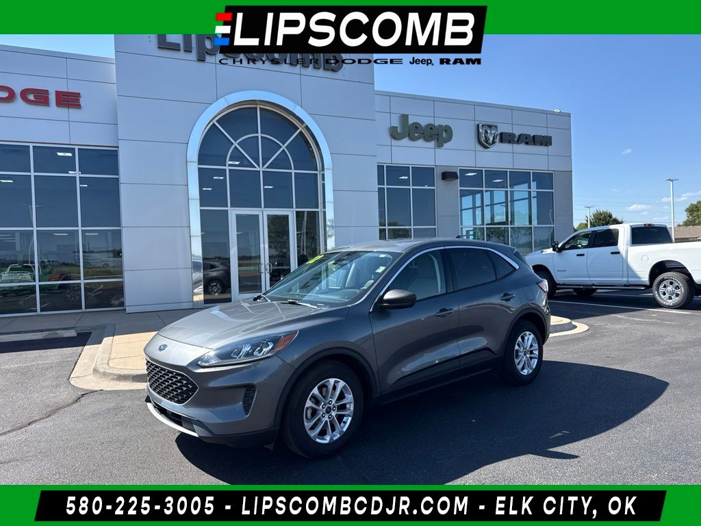  2022 Ford Escape SE FWD   