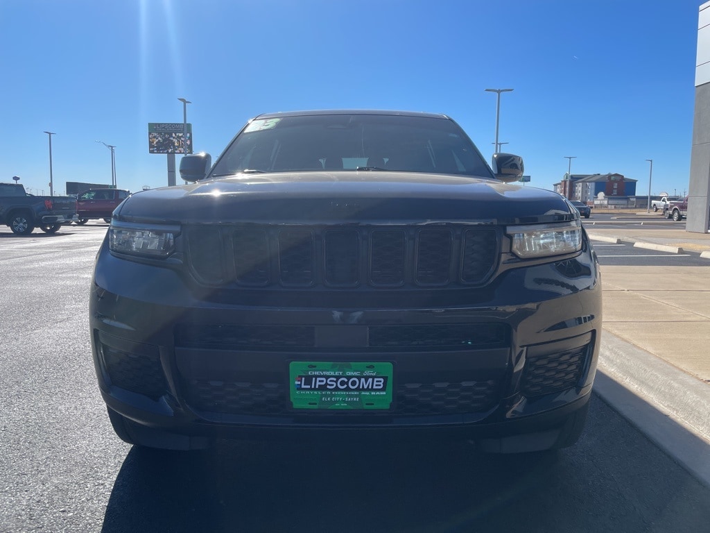 Used 2023 Jeep Grand Cherokee L Laredo SUV