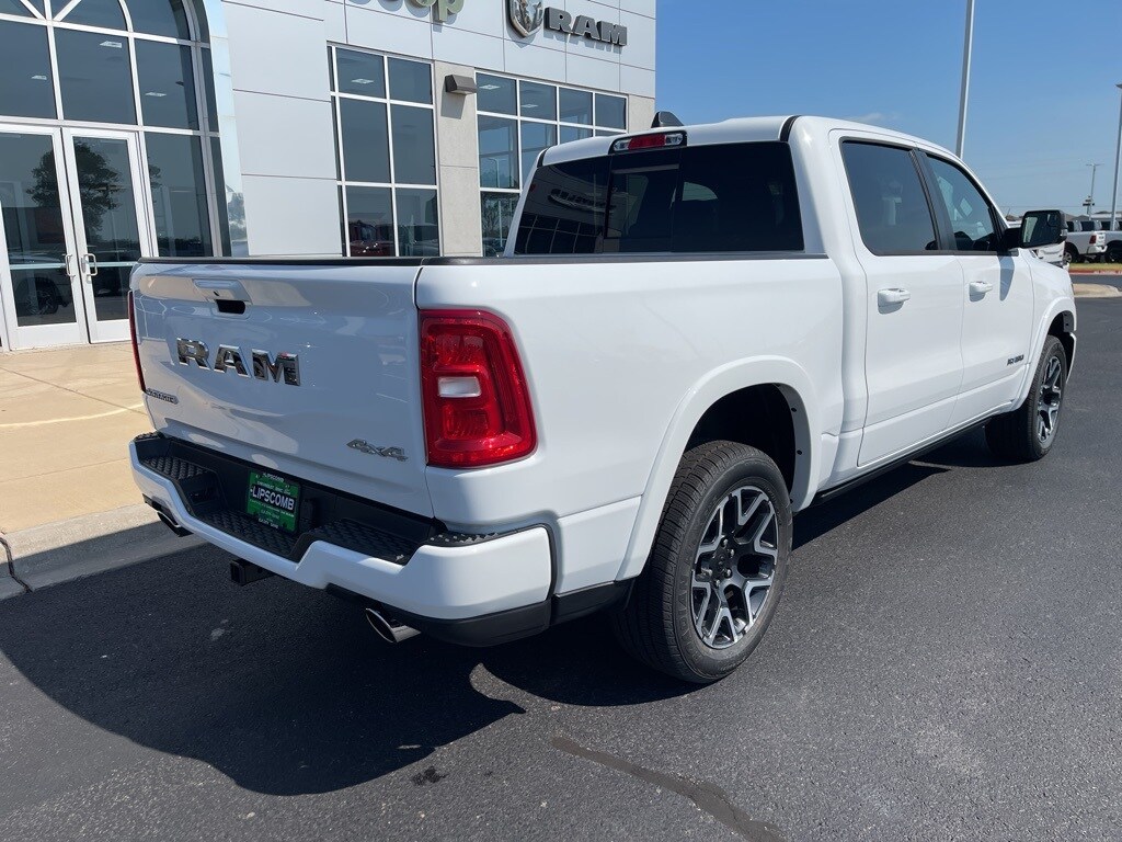 2025 Ram 1500 Laramie photo 3