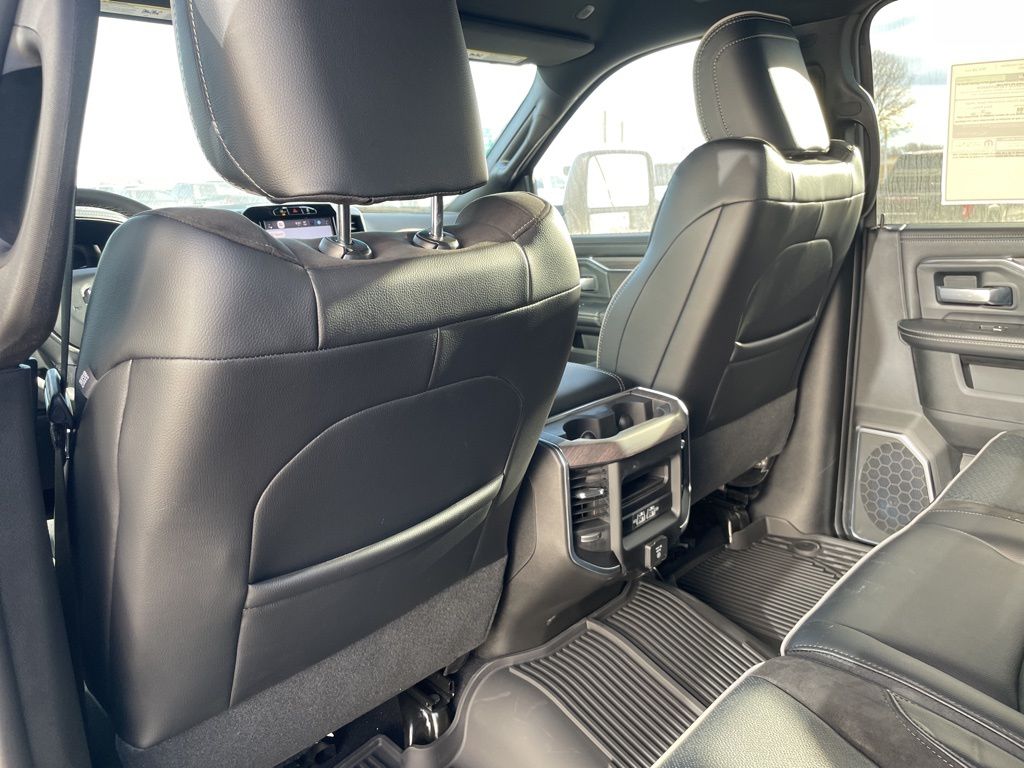 2026 RAM 2500 Laramie - Photo 34