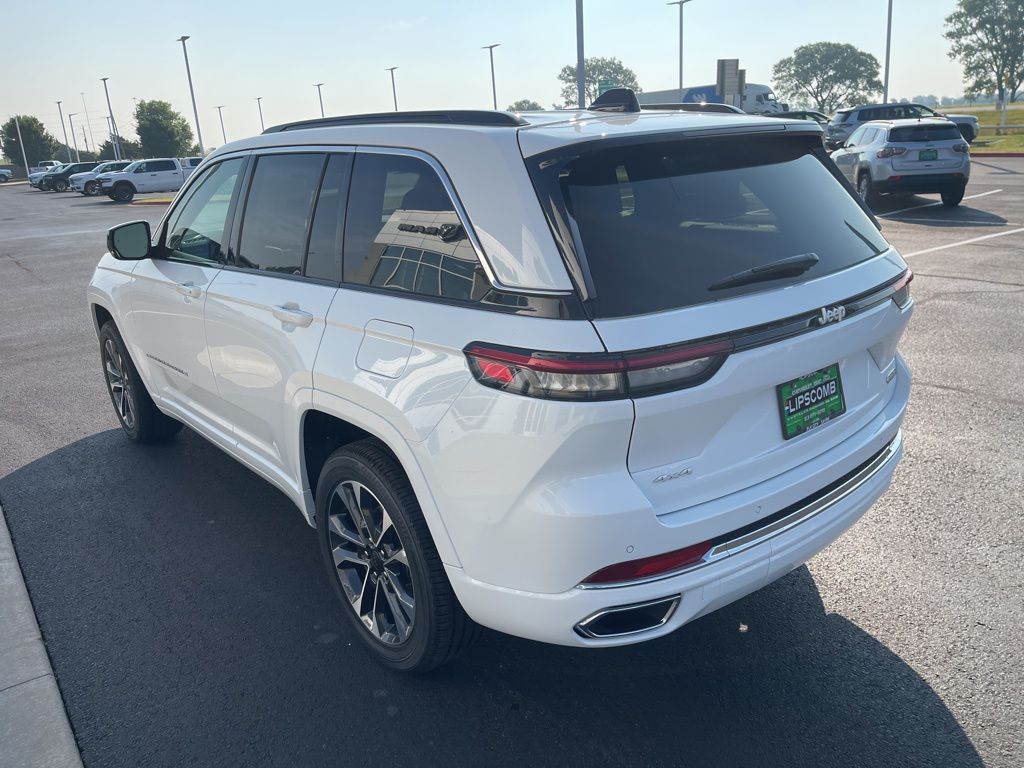 2025 Jeep Grand Cherokee Overland - Photo 11
