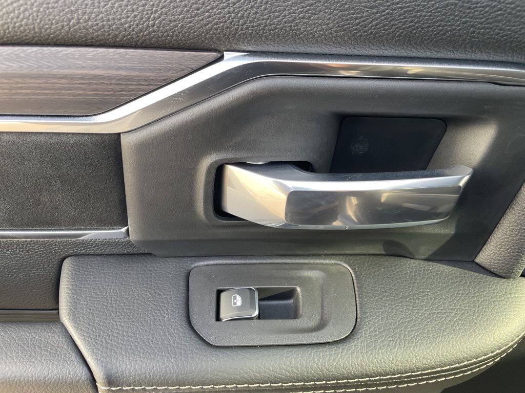 2026 RAM 2500 Laramie - Photo 32