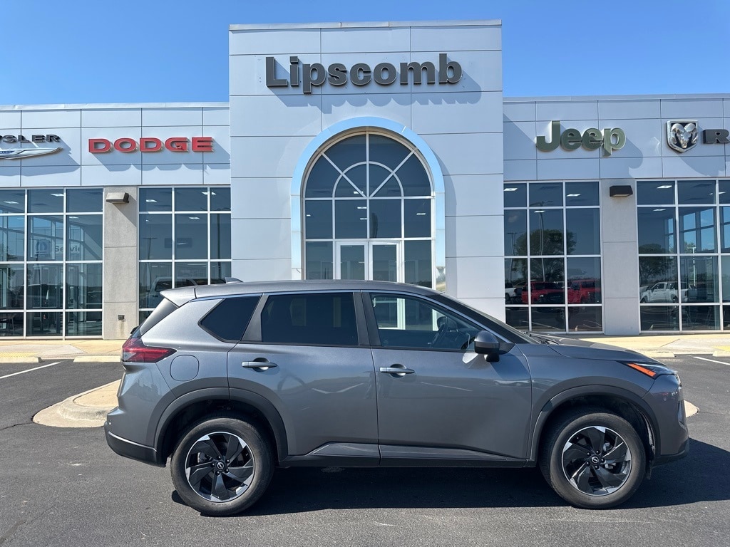 Used 2024 Nissan Rogue SV SUV