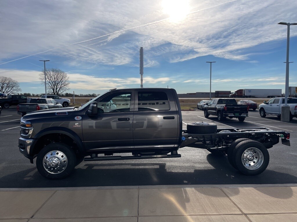 2026 Ram 4500 Tradesman photo 3